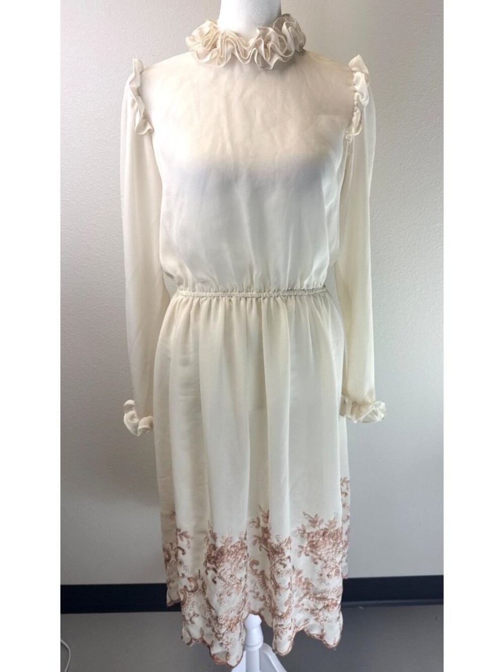 Vintage Cottagecore Dress High Neck Ruffles Neck, Shoulder & Wrist Floral SZ 10